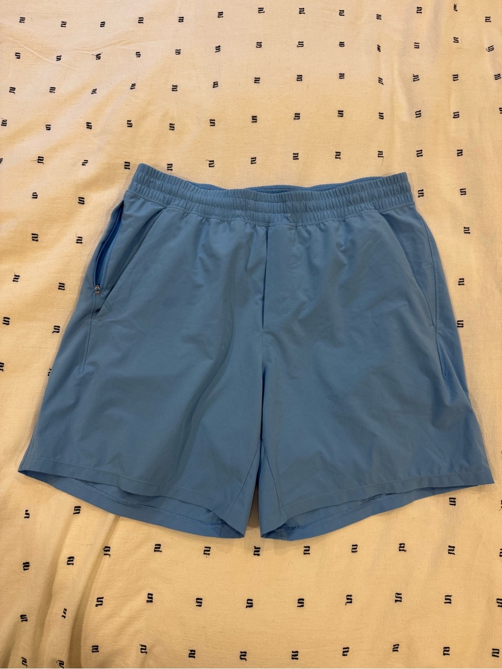 Lululemon pace breaker 7” large unlined